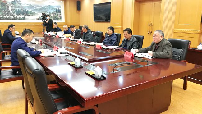 参加《台州市政府工作报告》征求意见座谈会